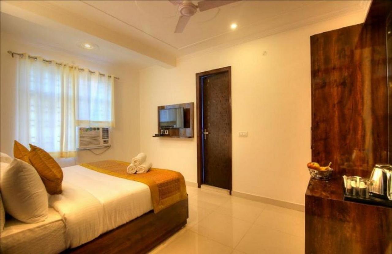 Hotel Ark Avalon- Delhi International Airport ニューデリー エクステリア 写真