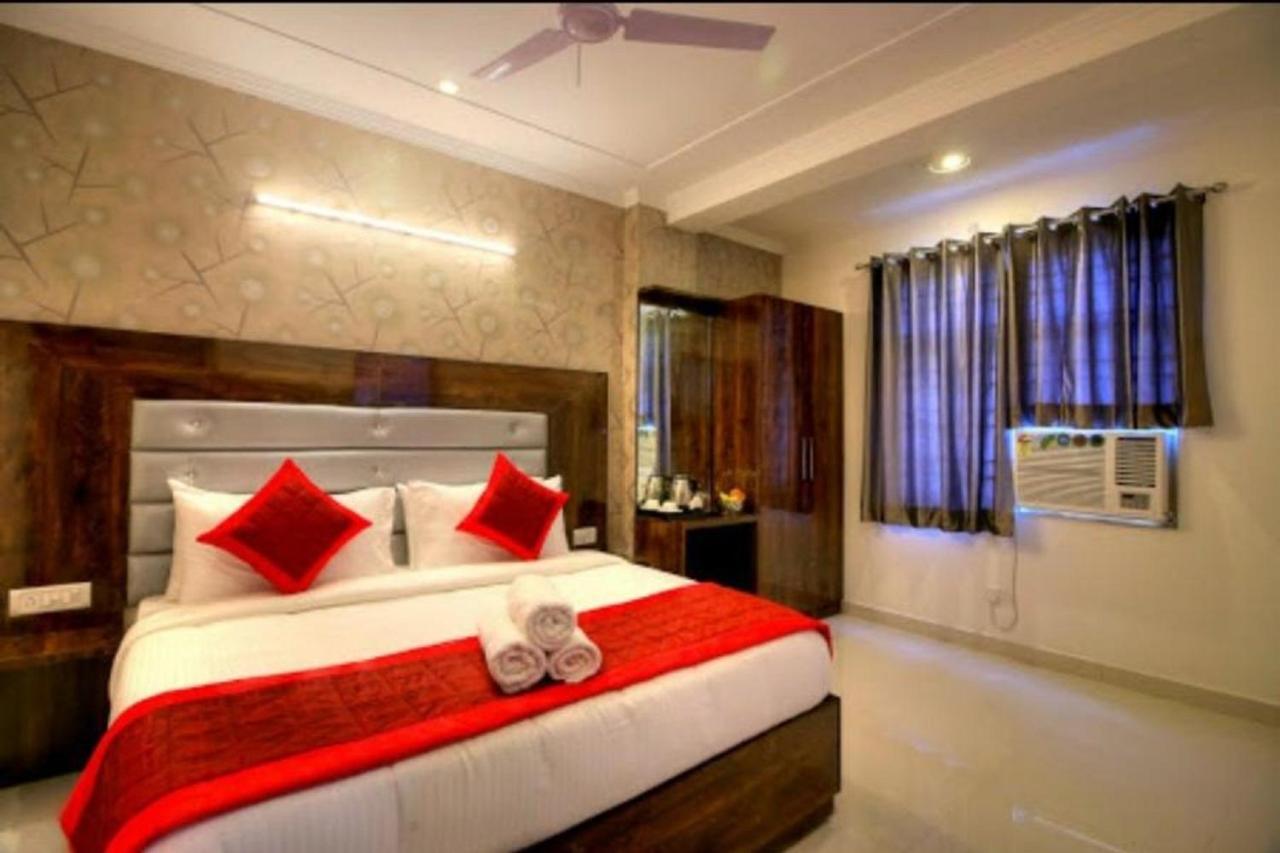 Hotel Ark Avalon- Delhi International Airport ニューデリー エクステリア 写真